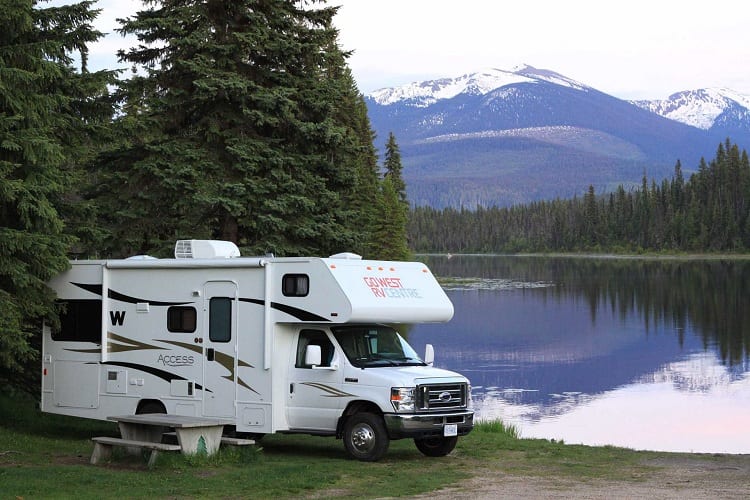 SHOULD YOU LEAVE YOUR RV PLUGGED IN ALL THE TIME?