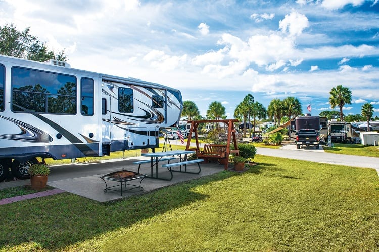 WHAT CAN I EXPECT AT AN RV PARK?