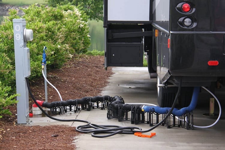 hooking-up-rv-sewer-at-home-camperscraft