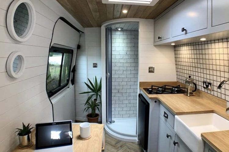 HOW MANY RV SHOWERS CAN YOU HAVE?